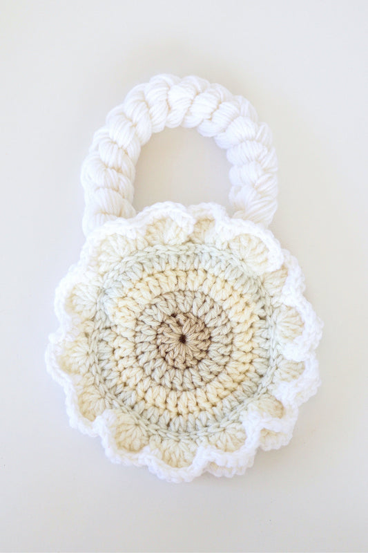 Flower shaped white ombré crochet shoulder bag handmade with acrylic yarn.